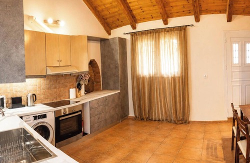 Antipata Cottage | Villa Dimitra 1768 - Private Pool - 2 BR - 5 guets Markantonata - Fiskardo