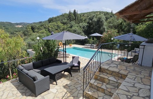Petaleia Villa | Villa dionysus