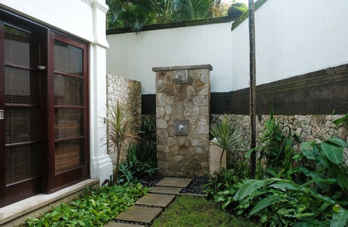 Jimbaran Bay Villa | Villa Dorado - Steps from Jimbaran Beach