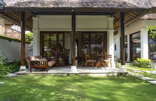 Jimbaran Bay Villa | Villa Dorado - Steps from Jimbaran Beach