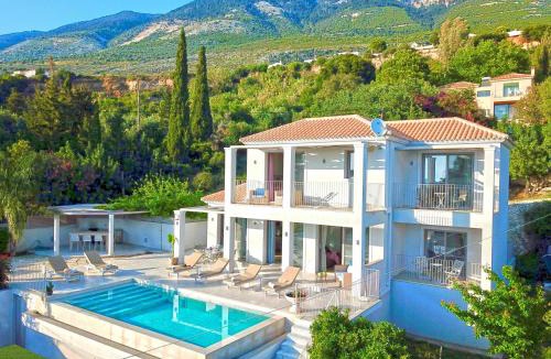 Mousata Villa | Villa Effi Lourdata