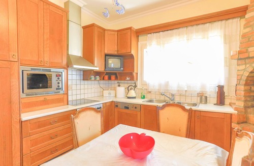 Petaleia Villa | Villa Eftihia: Traditional, easy access, amazing sunsets