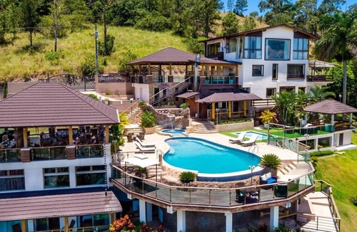 La Vega Province Villa | Villa Eli Jarabacoa ¡Chef Included! 20+ Guests