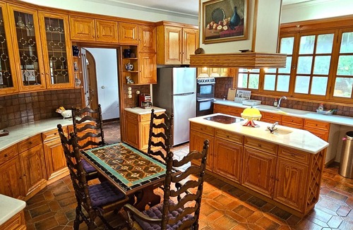 Istiaia-Aidipsos Villa | Villa Emmanuela – Spacious Coastal Retreat for Families & Friends