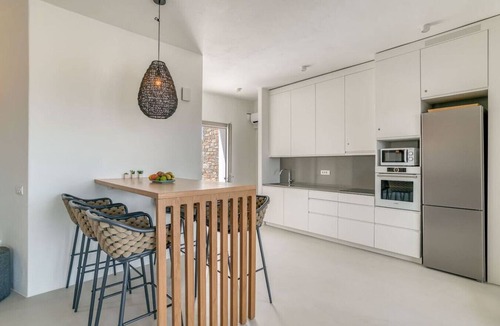 Piso Livadi House | Villa Ena - Beach getaway