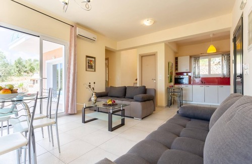 Vlachata Villa | Villa Eri - Three Bedroom Villa, Sleeps 6