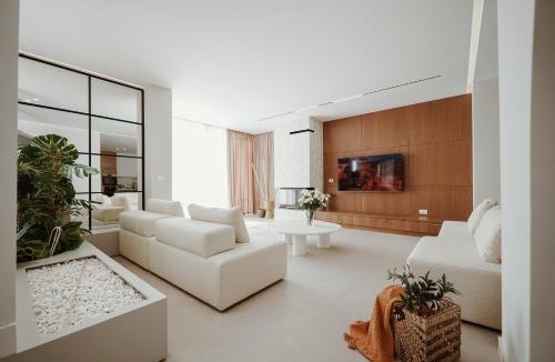 Rade Villa | Villa Escape 21