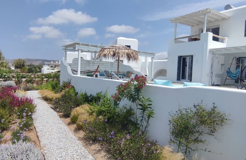 Kastraki Villa | Villa Ester Unique Beachfront 4BR with Private Pool at Kastraki, Naxos