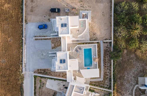 Kastraki Villa | Villa Ester Unique Beachfront 4BR with Private Pool at Kastraki, Naxos