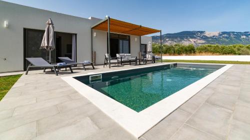 Pesada Villa | Villa Esther
