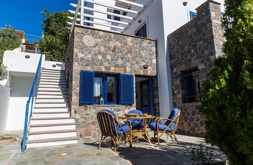 Kontos Apartment | Villa Euphoria Studio in Aegina, A' Marathonas Bay