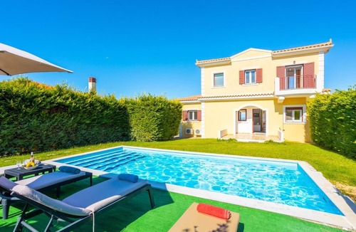 Kokolata Villa | Villa Europe Thia - Three Bedroom Villa, Sleeps 6