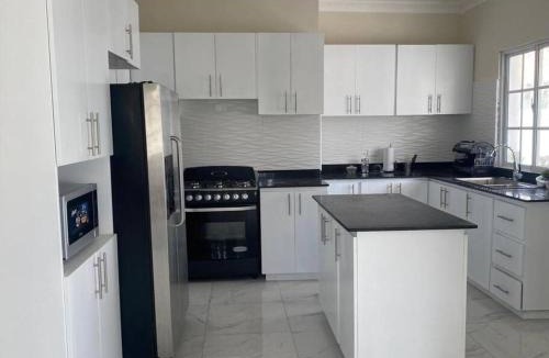 Santo Domingo Este House | Villa Familiar con Piscina cerca Av Ecológica