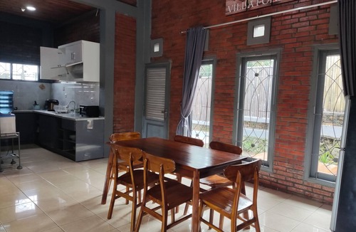 Cisarua Villa | villa forest puncak