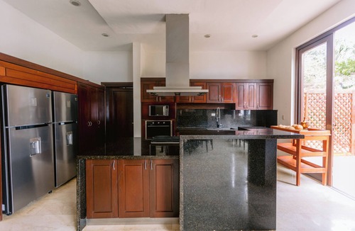 Cabrera Villa | Villa FrentePlaya Chef| Jacuzzi|Starlink|CamasKing