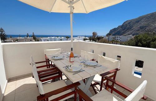 Kamari Villa | Villa Galathea