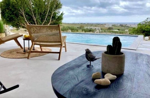 Aliki Villa | Villa Giorgianna - near Aliki beach with pool