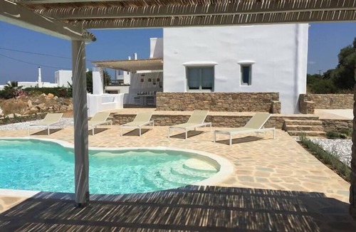 Naxos Villa | Villa Glyfada, a private fully equipped gem.
