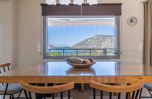 Limni Vouliagmenis Villa | Villa Armonia Vouliagmeni Lake Loutraki