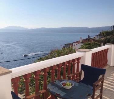 idhra Villa | Villa Hydra Estrella
