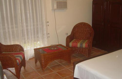 Los Melones Bed & Breakfast | Villa Iguana