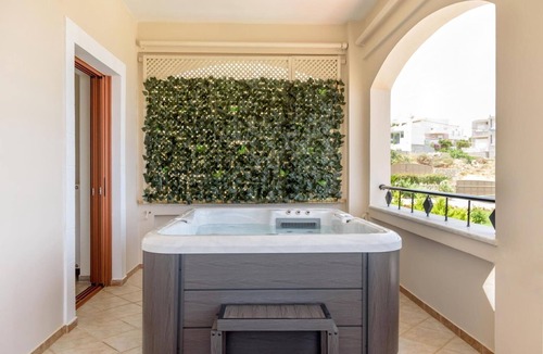 Atsipopoulo Villa | Villa in Rethymno with Pool & Jacuzzi