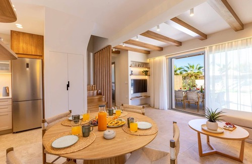 Agkisaras Villa | Villa Kamelia Seaside Almyra by Villa Plus