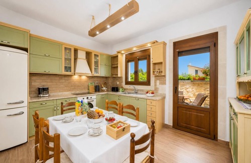 Kare Villa | Villa Koupos - Three Bedroom Villa, Sleeps 6