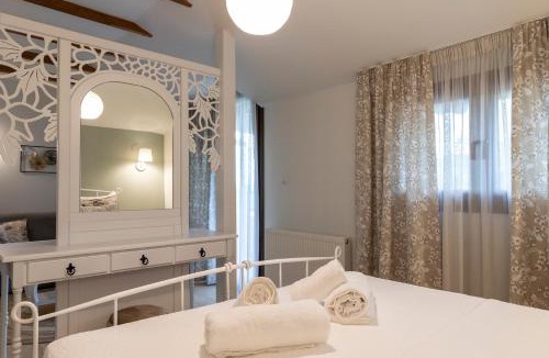 Kalyvia Varikou Apartment | Villa La Varik 2
