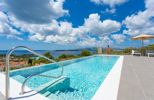 Lassi Villa | Villa Lassi Fos - Three Bedroom Villa, Sleeps 6