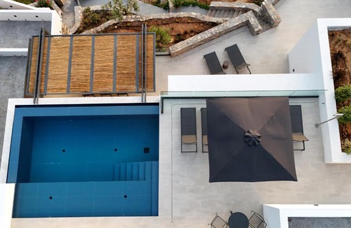 Lefktron Villa | Villa Leda