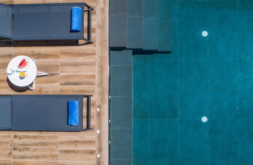 Plateies Villa | Villa Lefka with Private Infinity Pool & Panoramic Sea Views