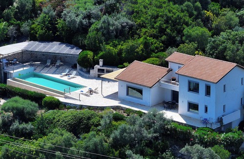 Sivota Villa | Villa Lefki – spacious contemporary villa with XL infinity pool