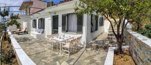 Glossa Villa | Villa Lemonia