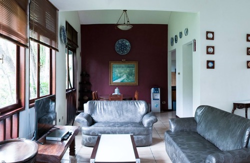 Oro Oro Ombo House | villa Lovender Klub bunga