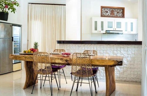 Cepaka House | VILLA LUSIA RUMAH JOJO