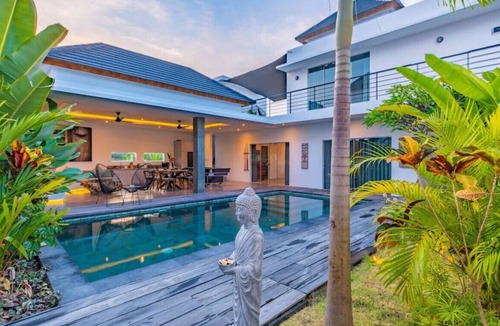 Drupadi Villa | Villa Madona · Rice field view 3 BR villa Seminyak beachside