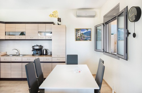 Oropos Villa | Villa "Magic View" with Private Pool & Wi-Fi