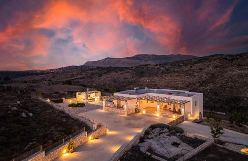 Monopari Villa | Villa Marielia