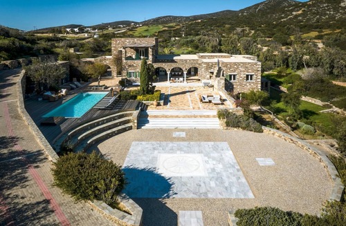 Soros Villa | Villa Marita - Eight Bedroom Villa, Sleeps 16