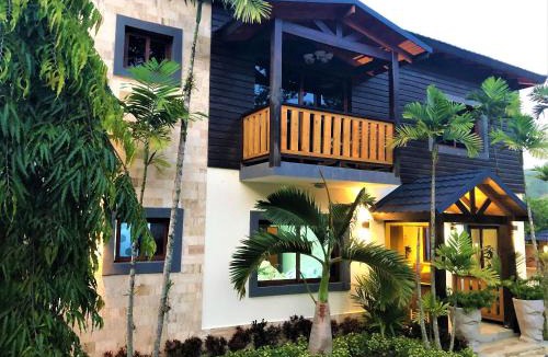La Vega Province House | Villa Mi Patio By Hospedify - Hermosa villa con mesa de billar y río cristalino a 3 min Un pequeño paraíso en Jarabacoa
