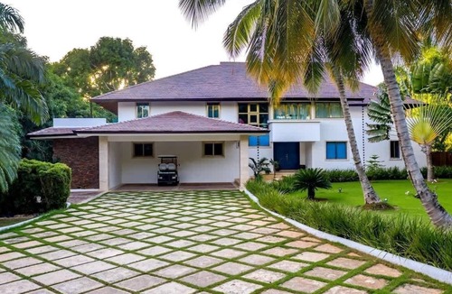 Casa de Campo House | Villa Monarca, great location, spacious outdoors!