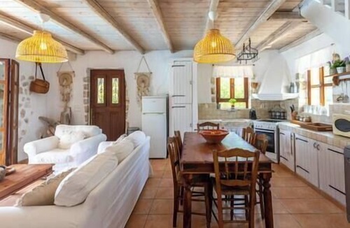 Evreti Villa | Villa Mystique - Evreti Village