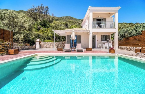 Evgiros Villa | Villa Nefeli Lefkas - One Bedroom Villa, Sleeps 2