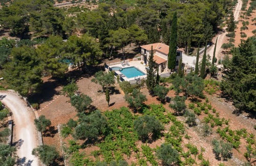 Agia Marina House | Villa Nefeli mit privatem Pool by Interhome
