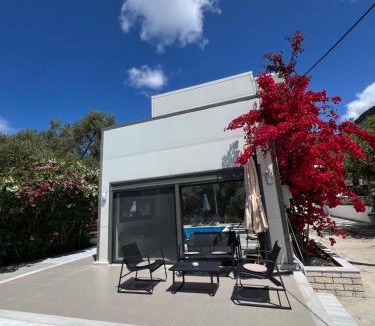Plataria Villa | Villa Nicolas Plataria