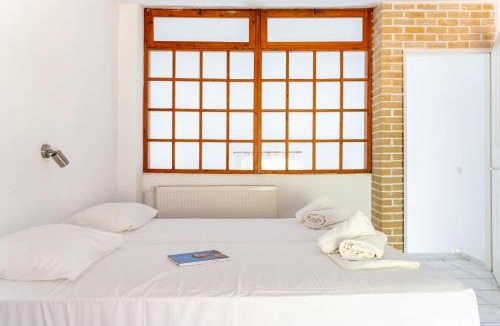 Koukounaries Apartment | Villa Nikos Koukounaries