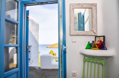 Loutra Villa | Villa Niloya-100m from the seaside