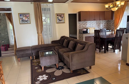 Cipanas Villa | Villa No.M3-23 Three bedrooms garden view