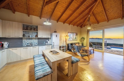 Manganos Villa | Villa-Ocean view from every room, spacious and very clean.